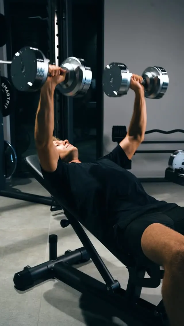 Kadr z realizacji: Arow Gym Store — reklama sprzętu fitness II