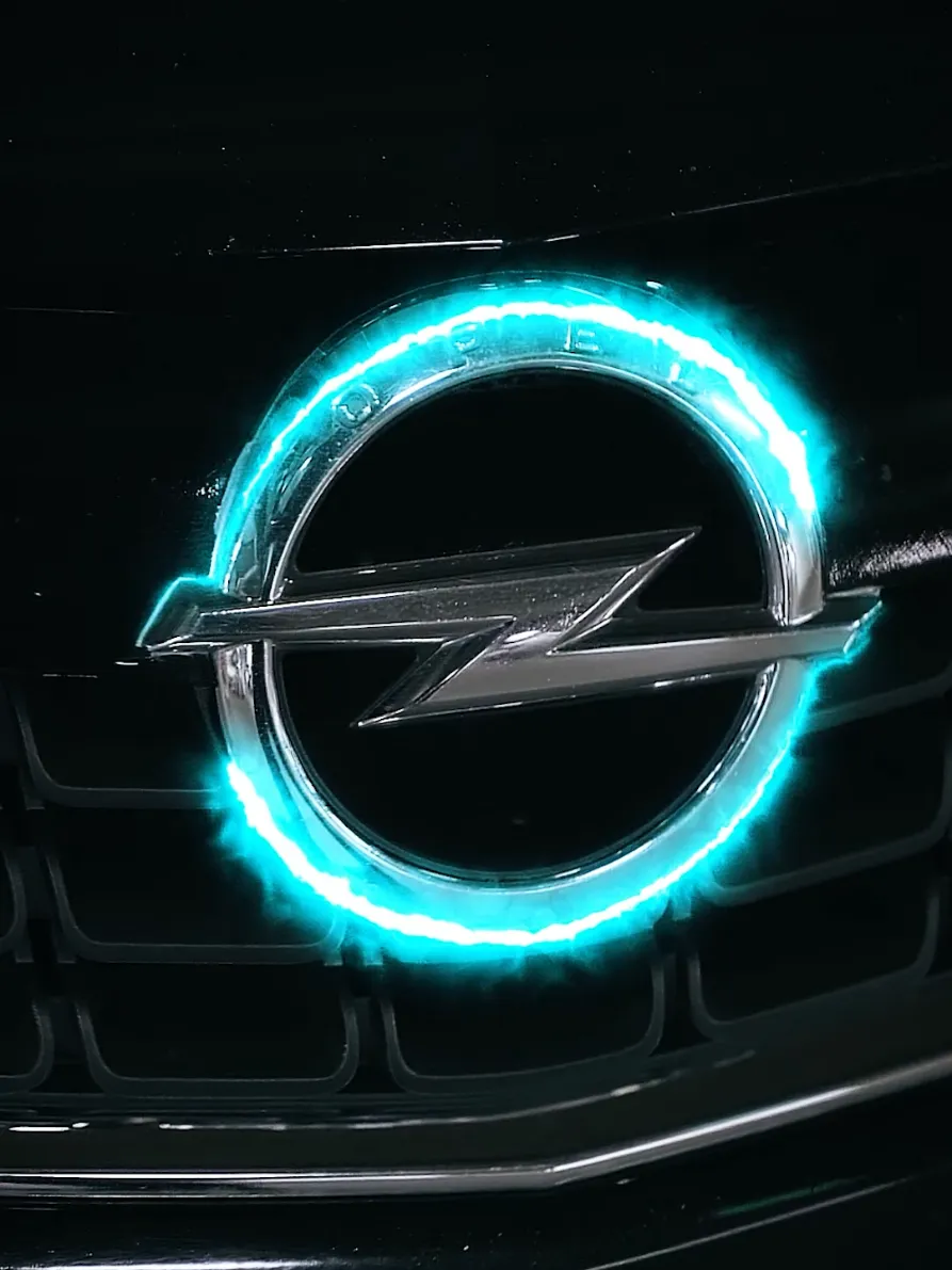 Kadr z realizacji: chanysng — edit motoryzacyjny